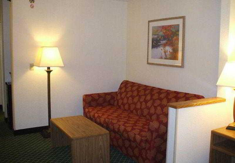Fairfield Inn & Suites By Marriott Terre Haute Habitación foto